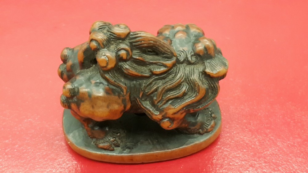 Japanese Edo Boxwood Netsuke of a Karashishi, Unsigned View II
