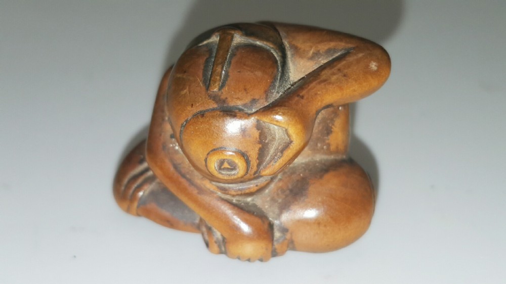 Japanese Meiji Boxwood Netsuke of Sake Drinker, Unisigned 