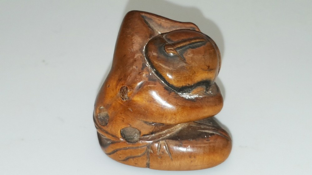 Japanese Meiji Boxwood Netsuke of Sake Drinker, Unisigned  View VI