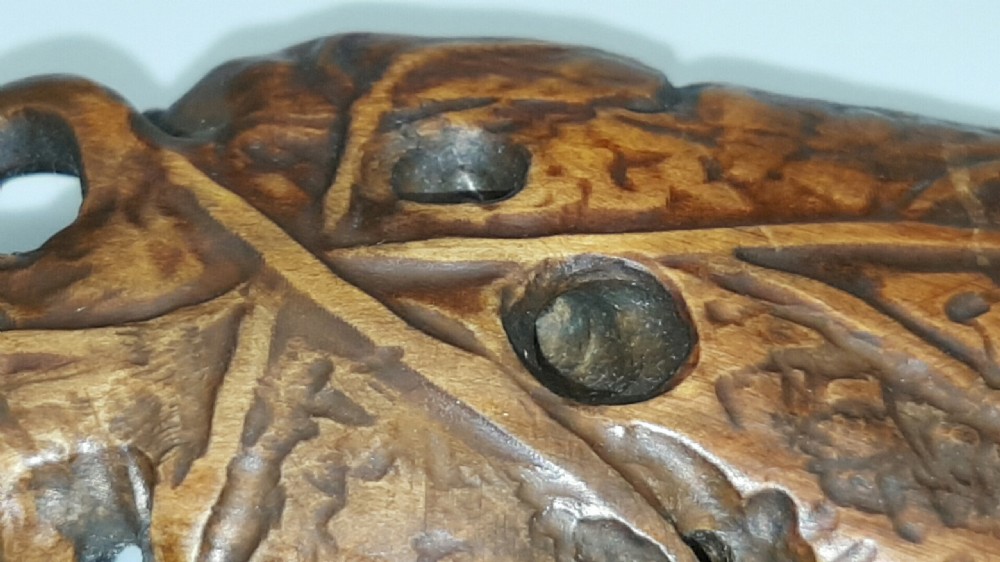 Unusual Large Japanese Meiji Boxwood Netsuke of a Cicada on a Leaf  View VII