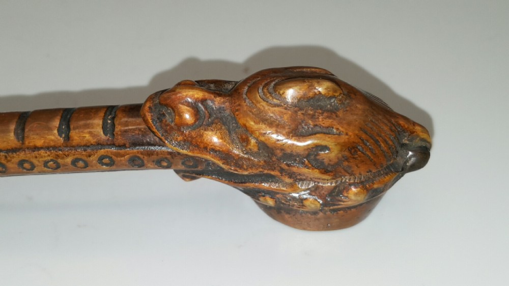Antique Japanese Bronze Yatate in the Form of Dragon with a Long Tongue View IV