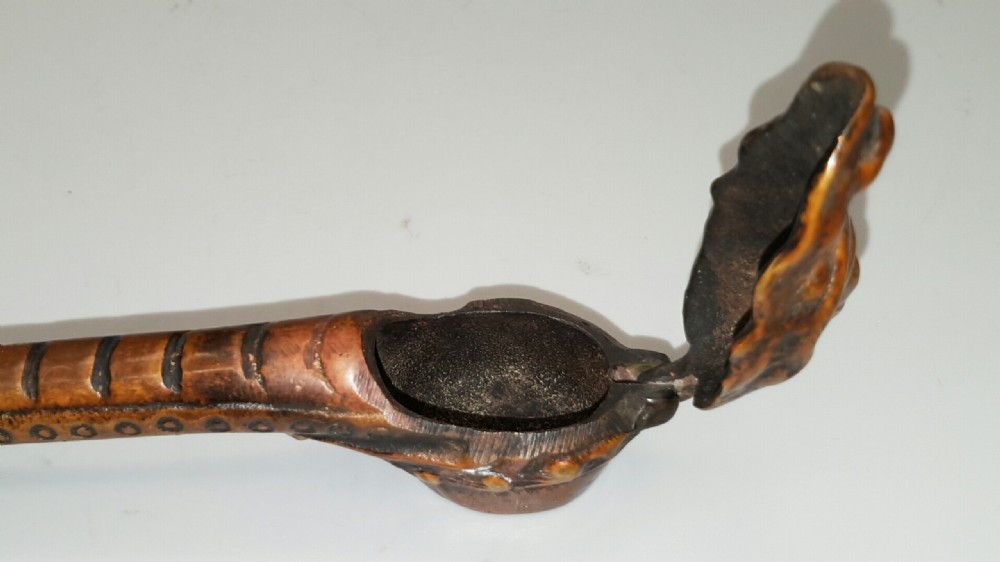 Antique Japanese Bronze Yatate in the Form of Dragon with a Long Tongue View V