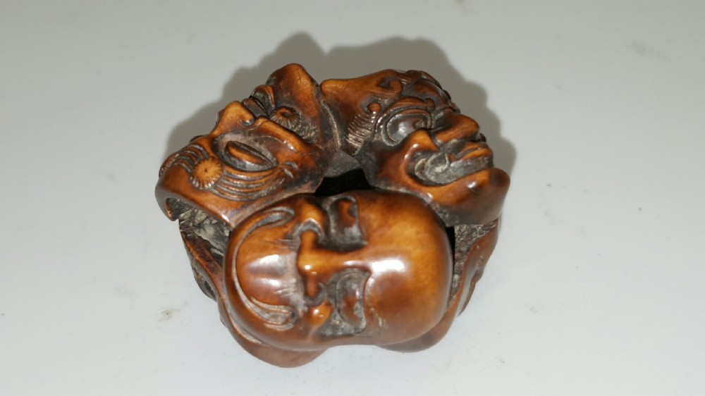 Nice 19thC (Meiji) Japanese Boxwood Netsuke of Six Noh (Theatre) Masks