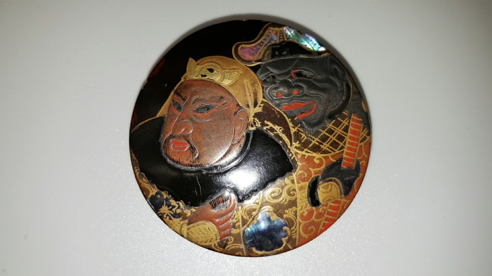 Rare Japanese Meiji Lacquer Manju Netsuke Depicting Warlords Benkei and Yoshitsune at Gojo Bridge 