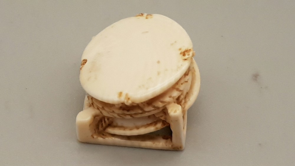 Rare Japanese Meiji Ivory Netsuke of a Traditional Japanese ‘Taiko’ Drum View II