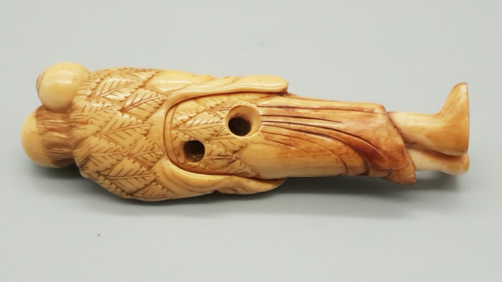 Japanese Edo (18thC) Ivory Netsuke of a Chokwaro Sennin with a Gourd and Bird View IV