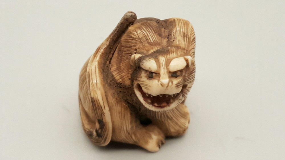 Japanese Edo Ivory Tiger Netsuke 