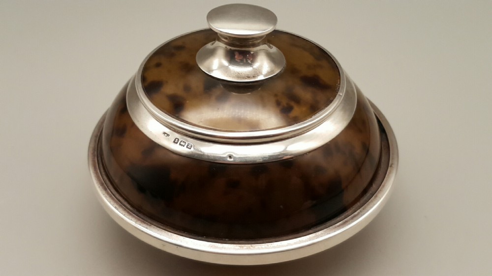 Nice Silver Vintage Art Deco Bakelite Powder Box, hallmarked 1924
