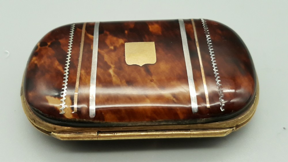 Superb Antique Tortoiseshell Purse with Inlaid Gold and Silver Decoration View II