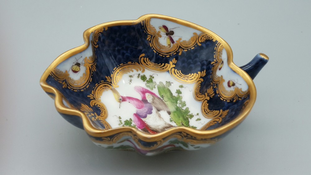 DELIGHTFUL ANTIQUE VICTORIAN LEAF SHAPED BUTTER BOAT BY SAMSON (PARIS)