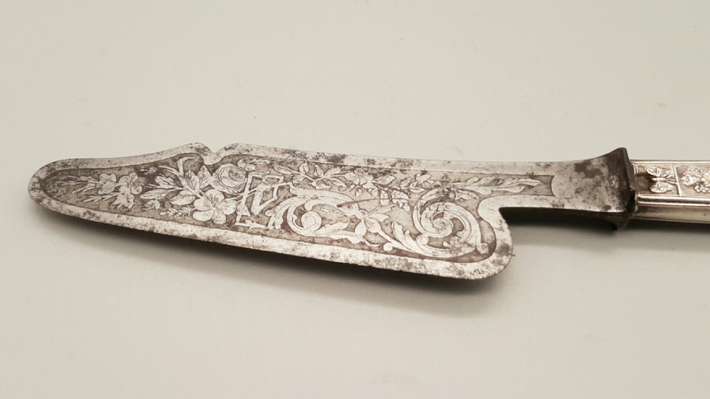 RARE VICTORIAN SURGICAL (?) KNIFE WITH ENGRAVED STEEL BLADE & SILVER HANDLE View III