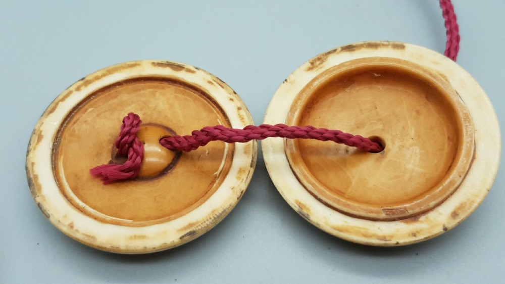 Unusual Japanese Meiji Ivory Manju Netsuke of Bathers and Bathhouse (Sento) View III