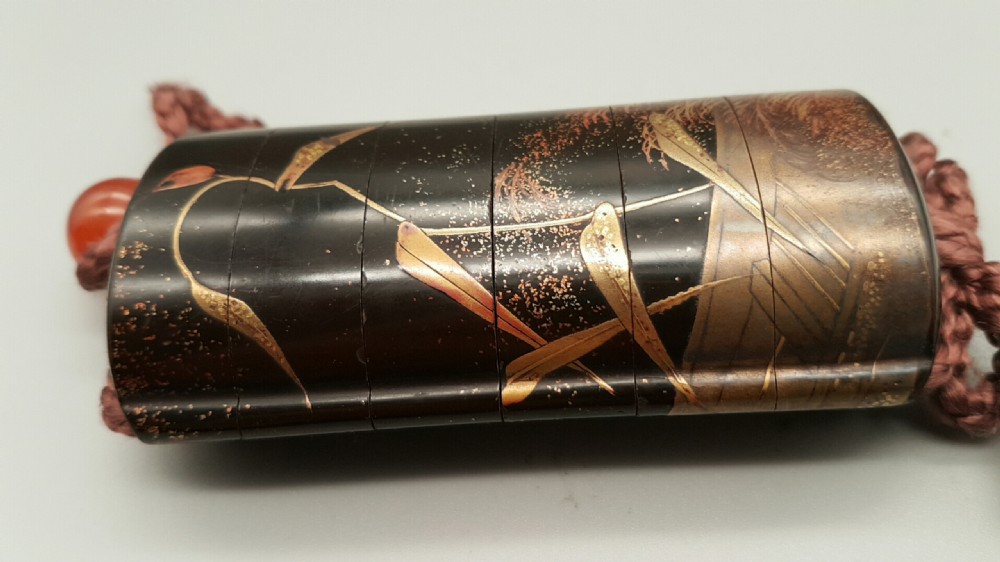 Beautiful Japanese Meiji (19thC) 5-Case Inro Depicting a Traditional Reed Canoe (Ashi-bune) View III