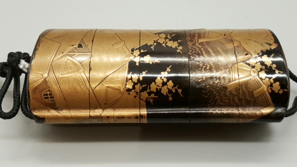 Beautiful Japanese Edo (early 19thC) 4-Case Inro Depicting Village Rooftops  View IV