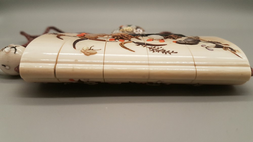 Magnificent Japanese Meiji Shibayama Suite of Inro, Netsuke & Ojime View III