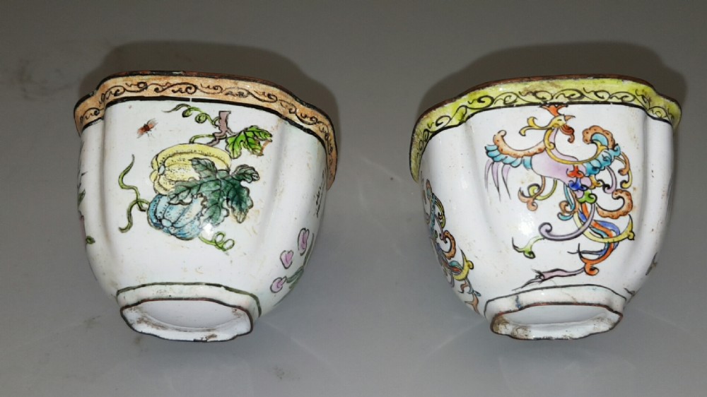 Charming Pair of Chinese Qianlong Canton Enamel Wine Cups  View III