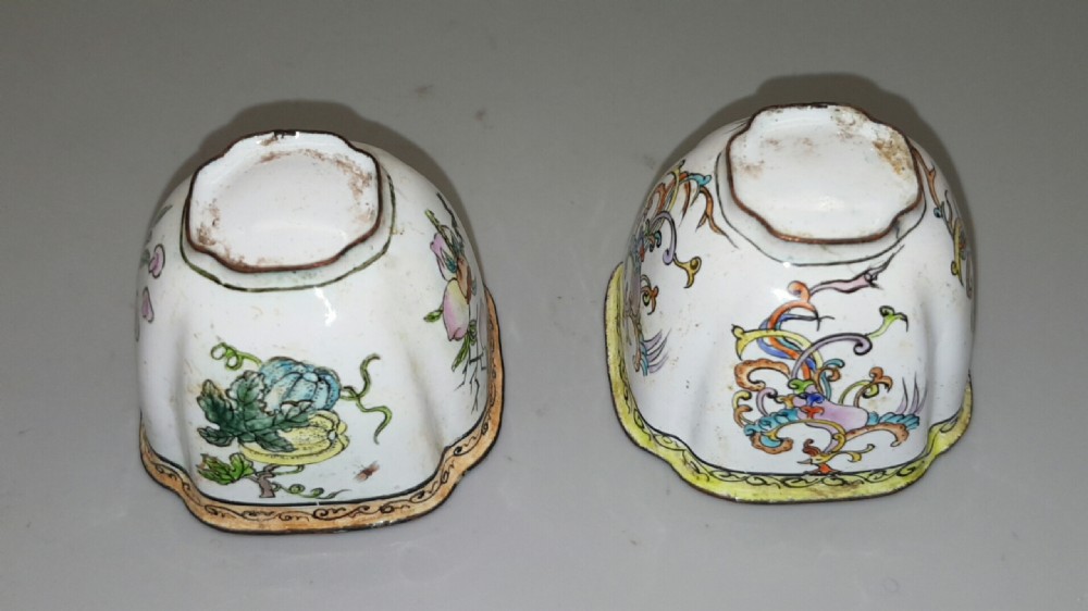 Charming Pair of Chinese Qianlong Canton Enamel Wine Cups  View VI