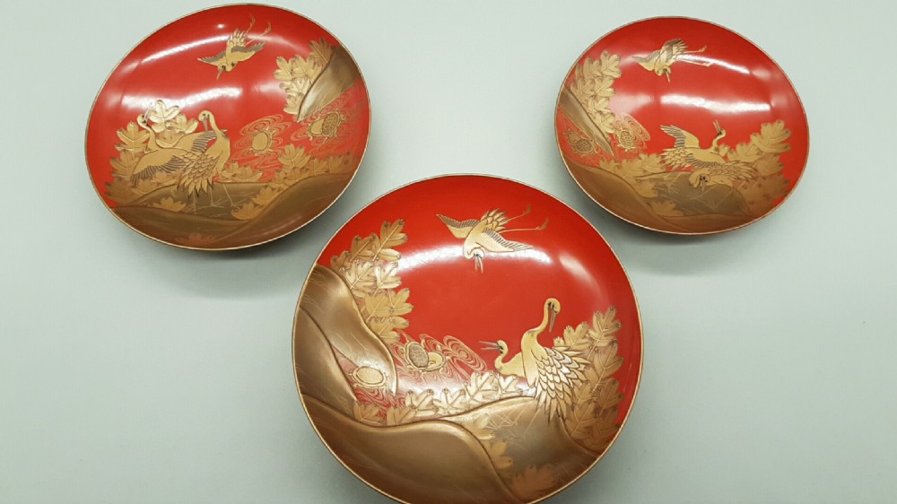 Set of Three Exquisite Japanese Meiji Lacquer Sake Cups, Cranes & Terrapins