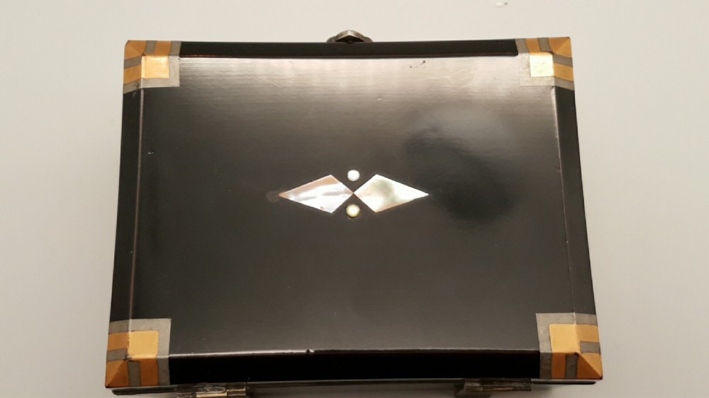 Attractive Japanese Art Deco Black Lacquer Jewellery Casket View II