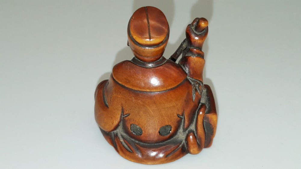 Japanese Meiji Boxwood Netsuke of Seated Figure with Staff View III