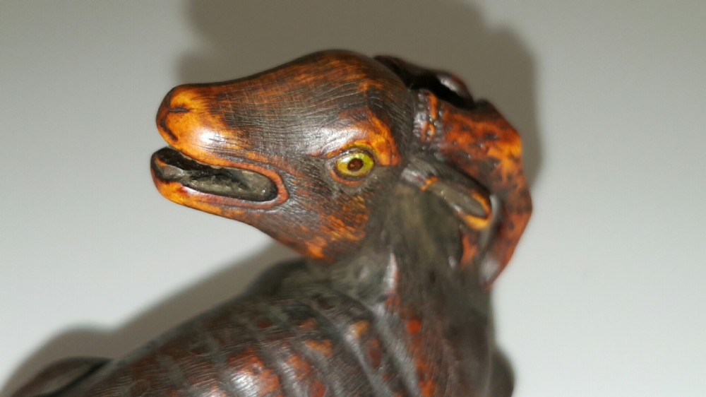 Superb Japanese Meiji Boxwood Netsuke of a Reclining Stag, Unsigned View VII