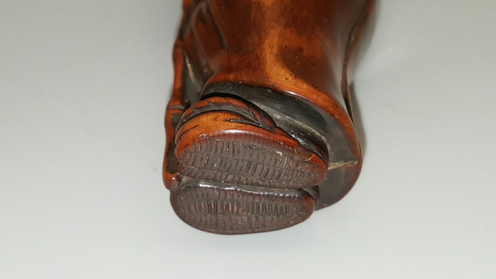 Superb Japanese Edo/Meiji Large Boxwood Netsuke of Hunched Back Man View VIII