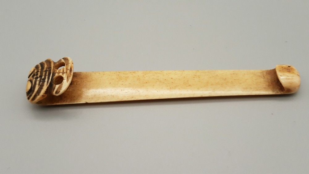 Japanese Meiji (19thC) Stag Antler Sashi Netsuke with Reishi Mushroom Crest