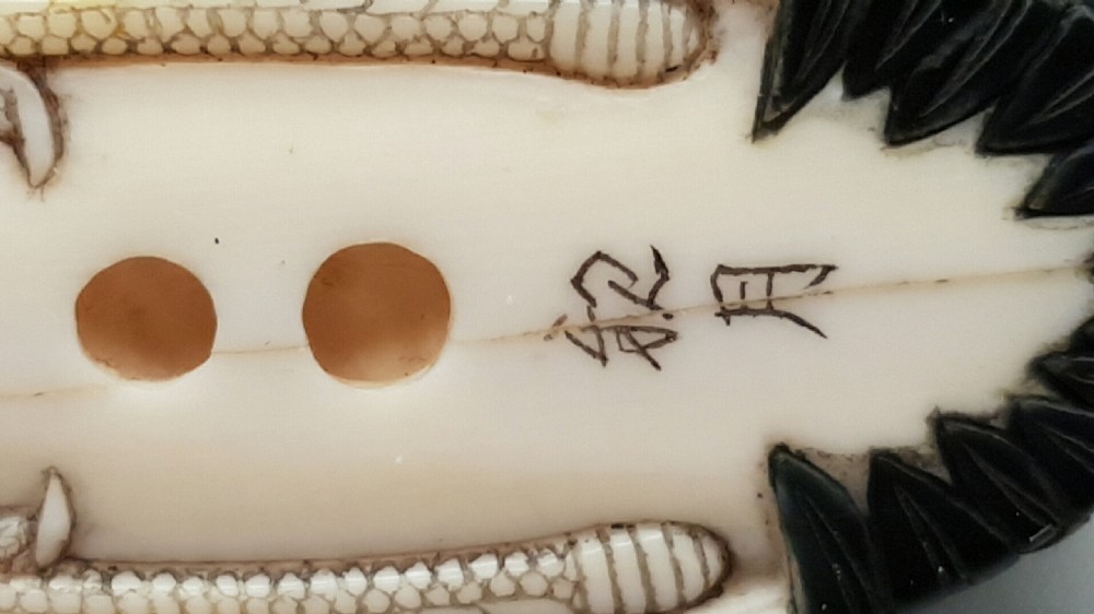 Beautiful Japanese Meiji (19thC) Ivory Lacquered Netsuke of Red-Crowned Crane signed Shingetsu View VI
