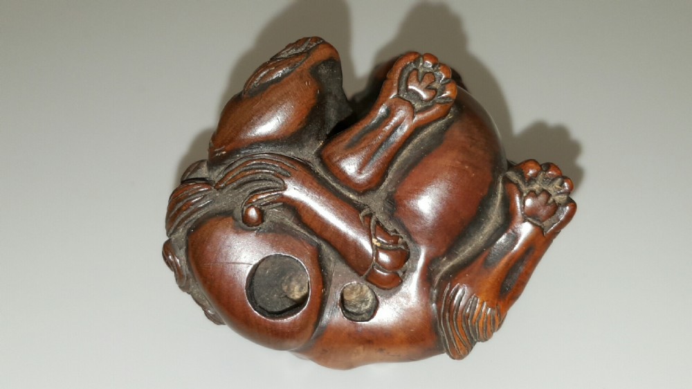 Superb Japanese Edo (19thC) Boxwood Netsuke of a Karashishi  View V