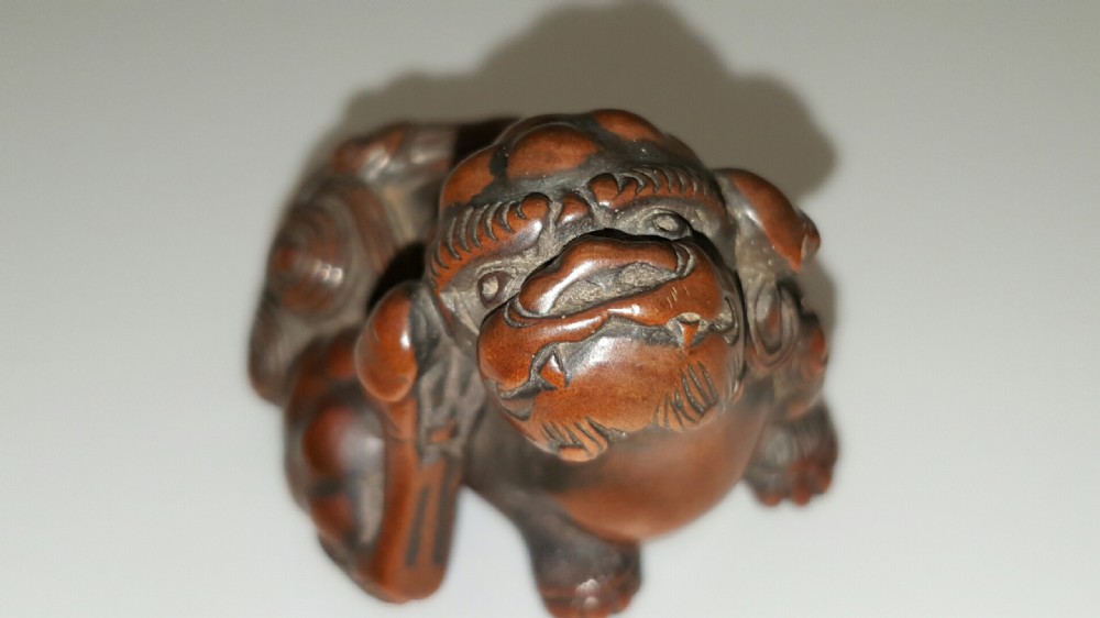 Superb Japanese Edo (19thC) Boxwood Netsuke of a Karashishi  View VI