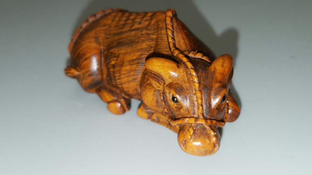 Japanese Meiji (early 20thC) Boxwood Netsuke of Reclining Ox  View VI