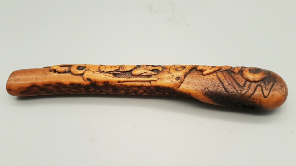 Japanese Edo (19thC) Stag Antler Pipecase (Otoshizutsu) View IV