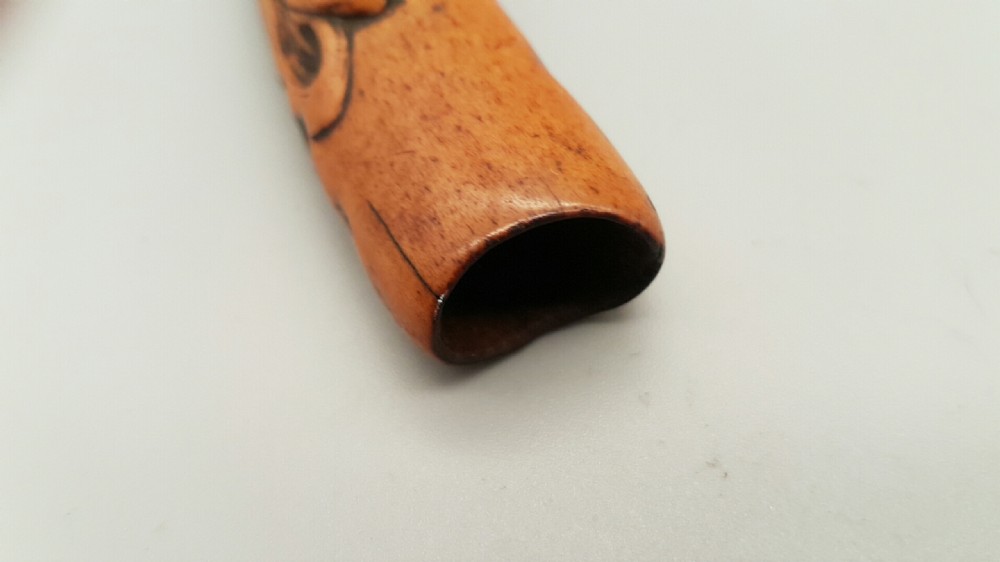 Japanese Edo (19thC) Stag Antler Pipecase (Otoshizutsu) View VII