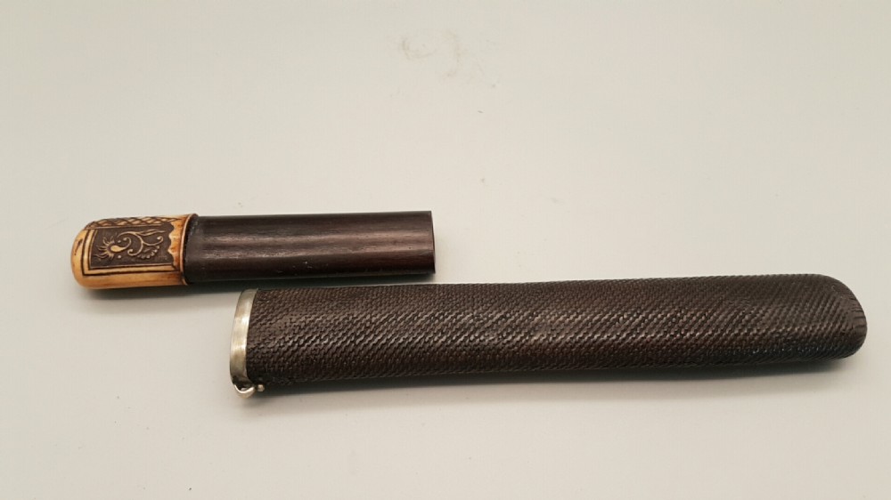 Unusual Japanese Meiji (19thC) Bamboo & Stag Antler Pipecase (Kiseruzutsu) View V