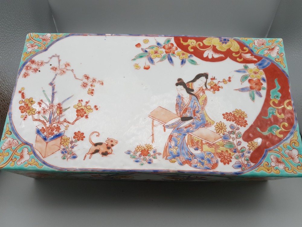 Extremely Rare Japanese Edo (18thC) Hand-Painted Porcelain Writing Box (Suzuri-bako) View II