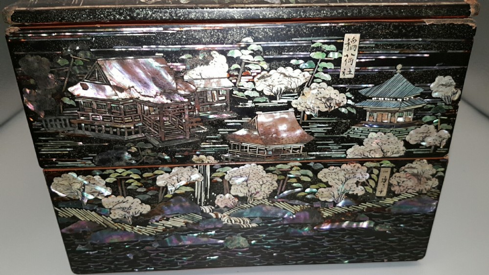 Beautiful Japanese Meiji (19thC) Raden (Mother-of-Pearl) Black Lacquer Storage Box View III