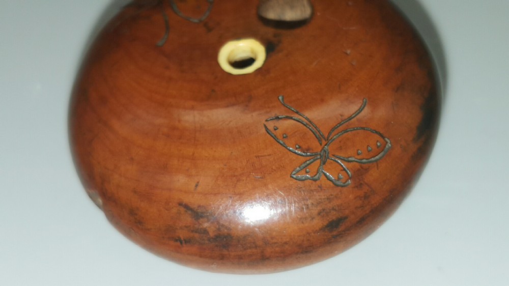 Unusual Japanese Meiji (19thC) Shibaya Boxwood Manju Netsuke  View IV