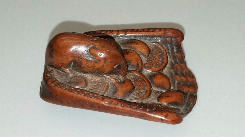 Japanese Meiji (19thC) Boxwood Netsuke of a Rat on a Winnowing Basket of Mushrooms  View IV
