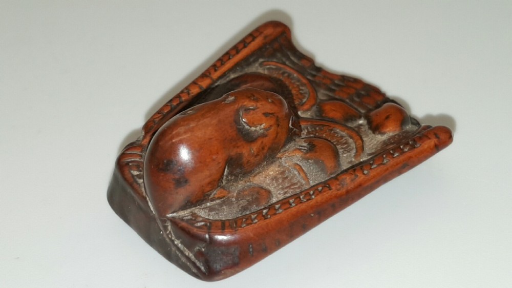 Japanese Meiji (19thC) Boxwood Netsuke of a Rat on a Winnowing Basket of Mushrooms  View VI