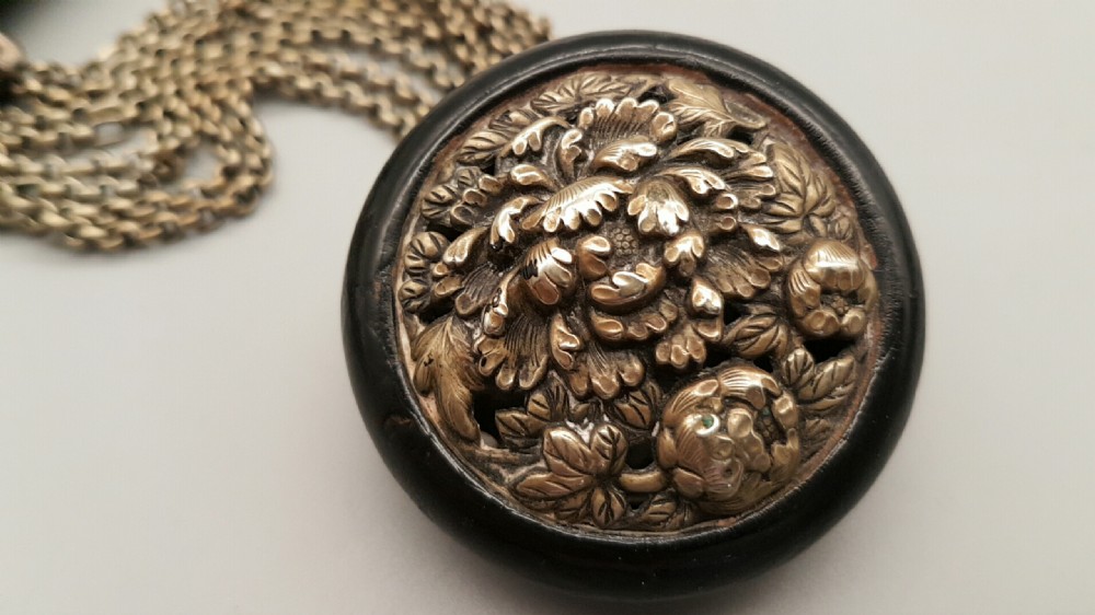 Japanese Meiji (19thC) Tobacco or Coin Pouch (Fukuro) with Sterling Clasp (Kanemono) & Manju Netsuke View IX