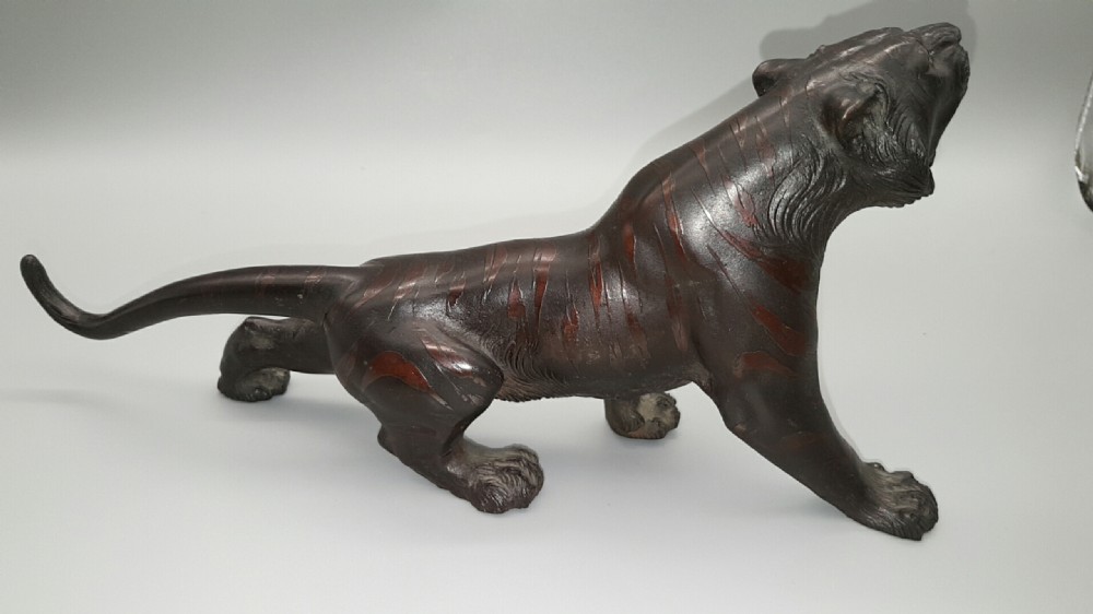Superb Japanese Meiji (late 19thC) Bronze Tiger by Omori Mitsumoto (Omori Kogen) View II