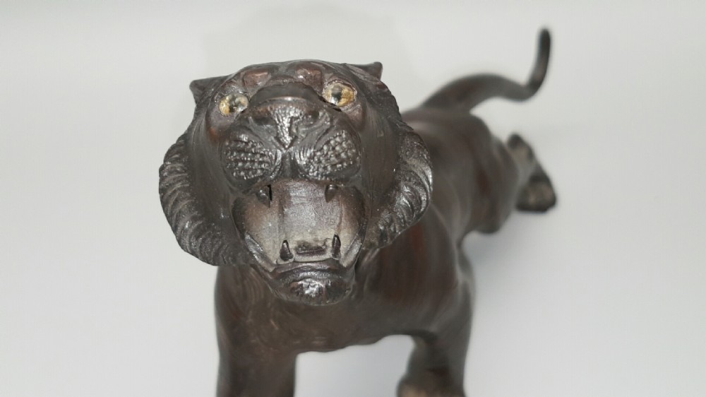 Superb Japanese Meiji (late 19thC) Bronze Tiger by Omori Mitsumoto (Omori Kogen) View IV