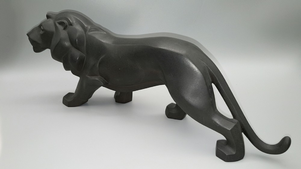 Rare Art Deco (1920s) Japanese Bronze Sculpture (Okimono) of a Tiger by Kabuki Shumei (Hideaki)  View IV