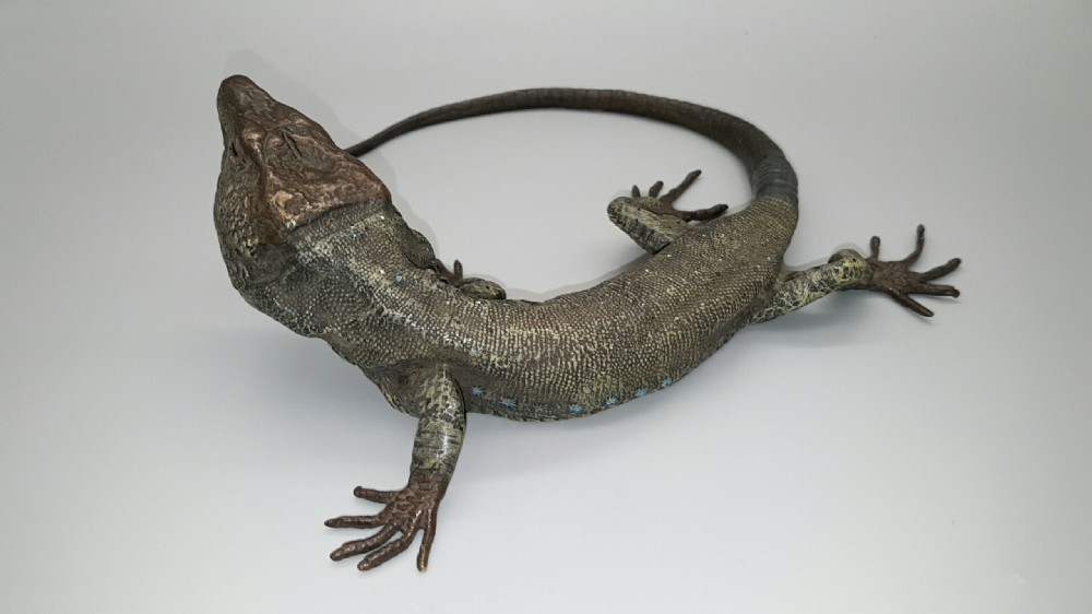 Magnificent Antique (ca. 1900) Austrian Cold-Painted Bronze Lizard by Franz Bergman  View III