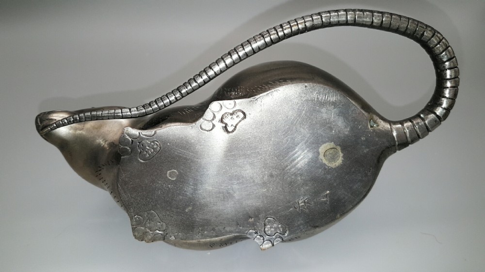 Striking Japanese Meiji (early 20thC) silvered bronze rat 1.45kg View III