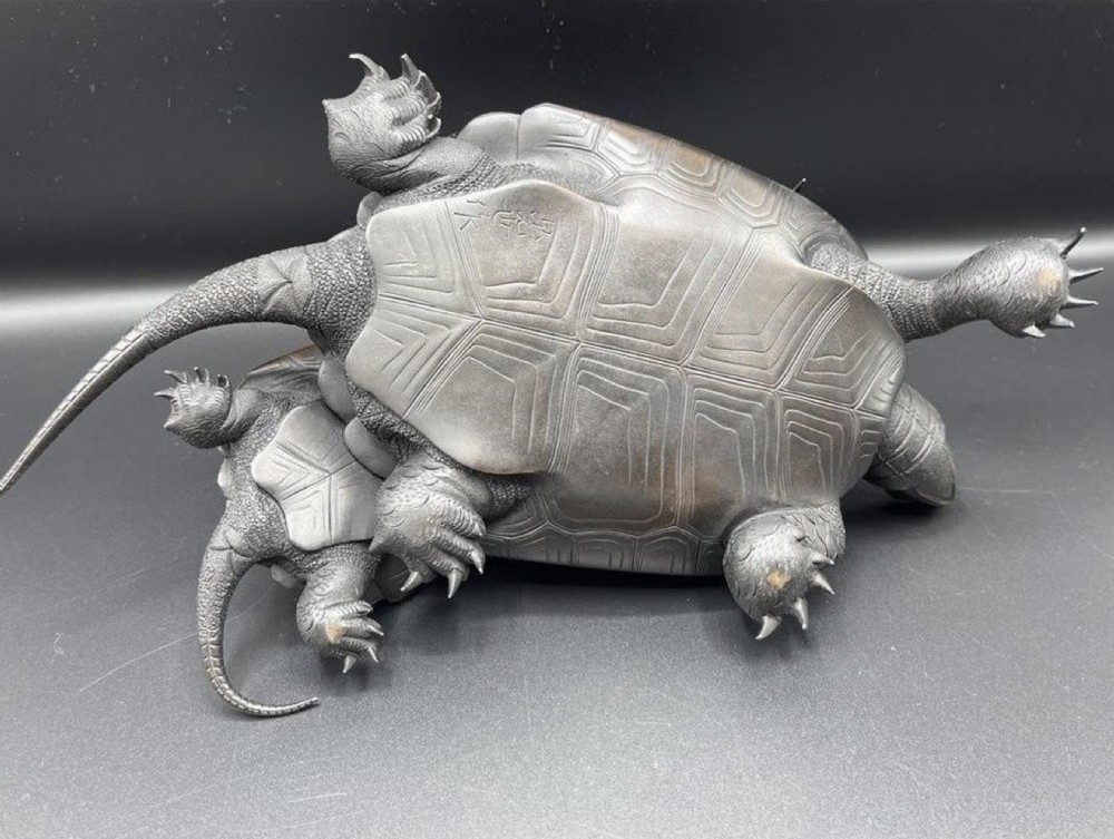 Superb Japanese Meiji (late 19thC) Bronze Group of Three Turtles signed Kose  View X
