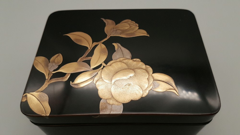 Attractive Japanese Taisho (early 20thC) Black and Gold Lacquer Camellia Box and Cover with Matching Tray by Heian Zohiko View II
