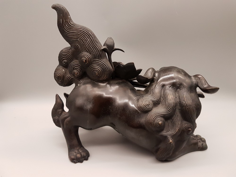 Striking Japanese Meiji (early 20thC) Bronze Temple Lion & Peony (Shishi-Botan) Okimono View IV