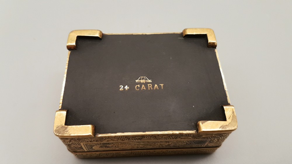 Exquisite Japanese Meiji (ca. 1900) Iron Damascene 24k Gold Box by Fujii Yoshitoyo View IX