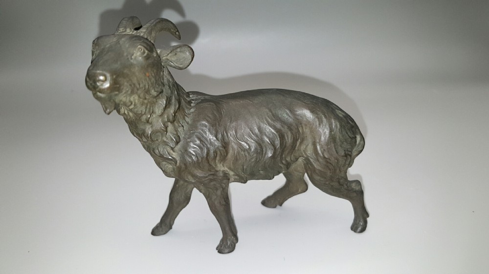 Handsome Japanese Antique (Meiji, early 20thC) Bronze Goat by Kamebundo